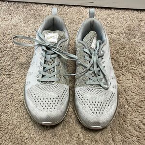 APL Sneakers Beige with Gold/Silver detailing! Size 8.5 Womens!